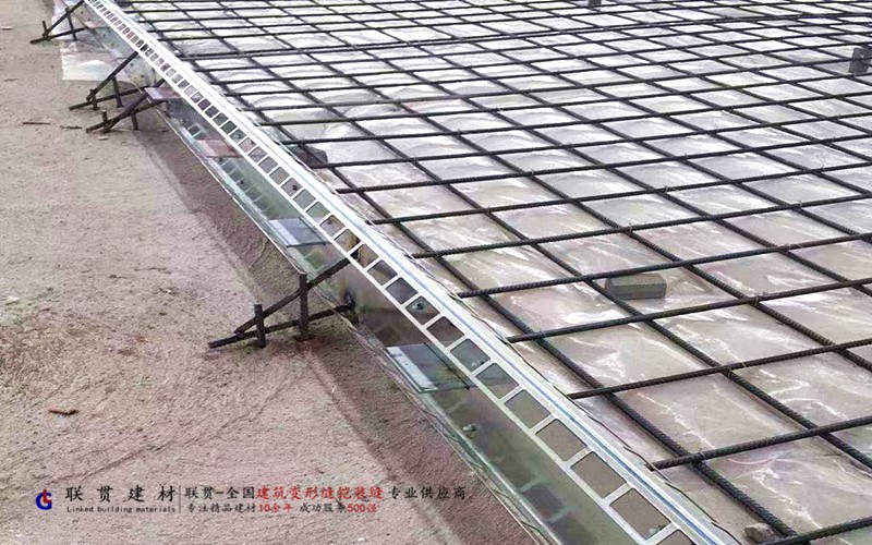 娄底市LG160-3000镀锌钢板铠装缝案例